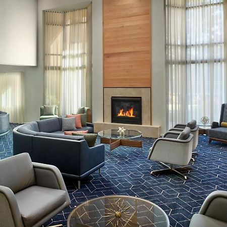 Courtyard By Marriott Atlanta Alpharetta Hotel Exterior photo